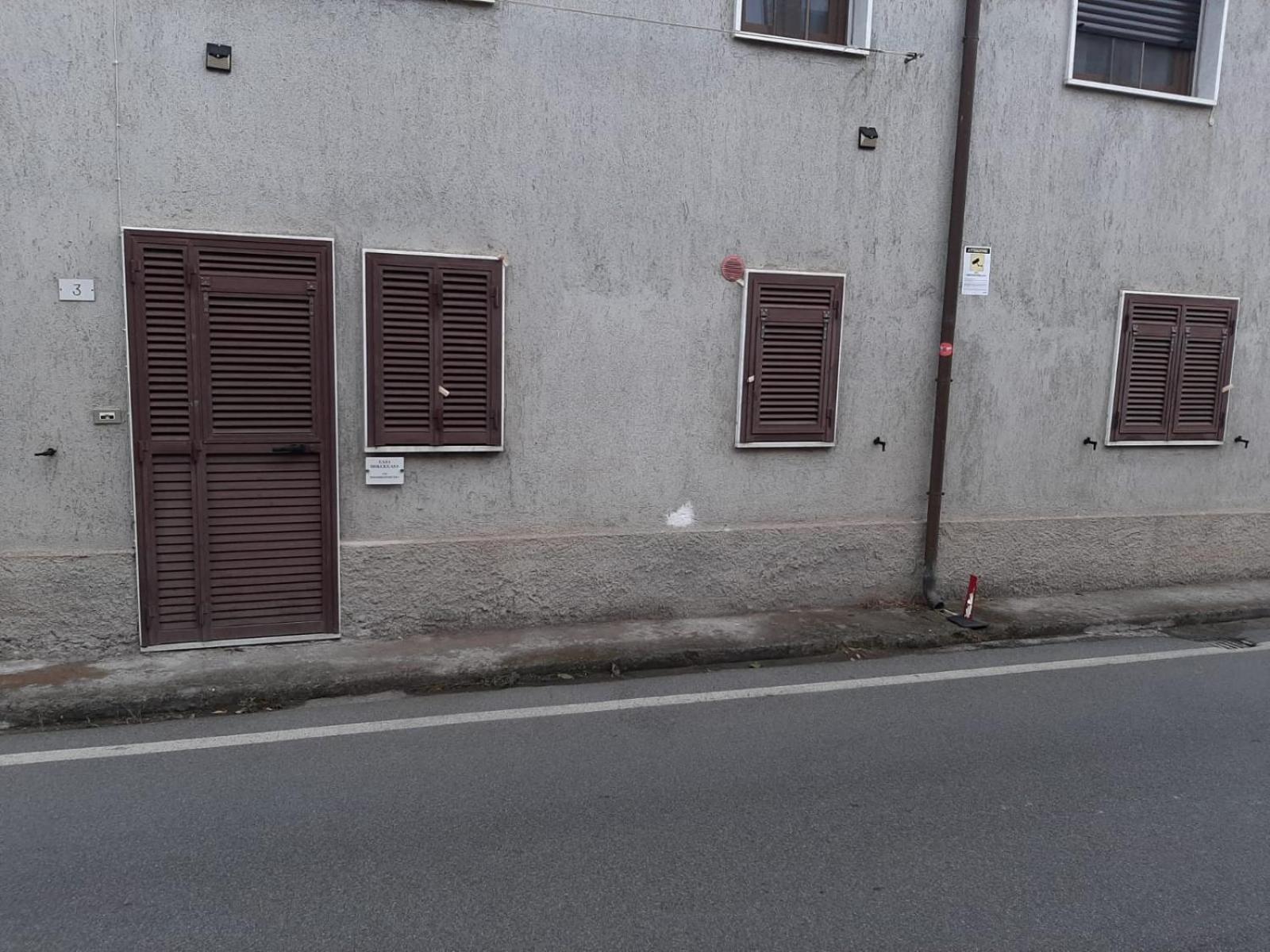 Luni Casa Dolce Casa Posto Accogliente Tranquillo Apartment Nicola Exterior photo